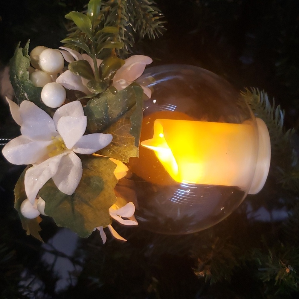 Glass Floral Top Flickering Candle Battery Operated.